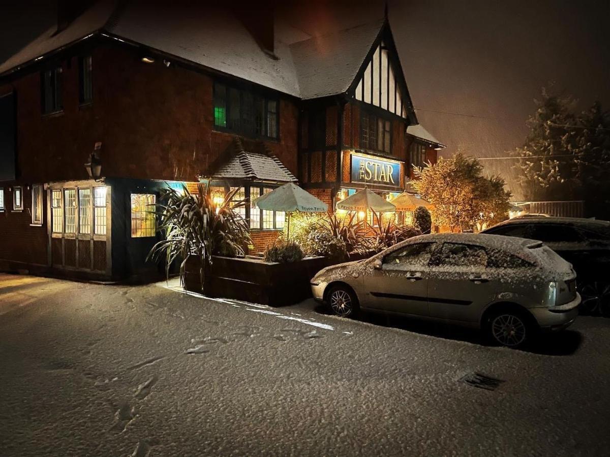 The Star Inn 灵格弗尔德 外观 照片
